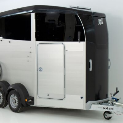 Ifor Williams Pferdeanhänger HBX 506 | Sattelkammer | Neues Modell | Schwarz