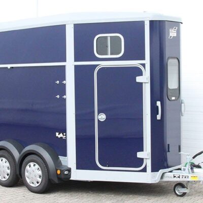 Ifor Williams Pferdeanhänger HB506|Sattelkammer|blau