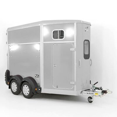 Ifor Williams Pferdeanhänger HB506|Sattelkammer|Silber