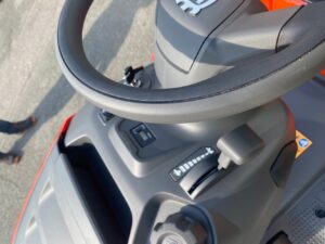 Husqvarna-TS220T_07-1.jpg