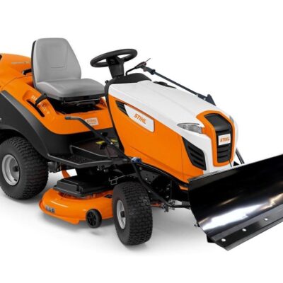 STIHL RT 6112 ZL Rasentraktor mit Winterpaket Comfort 120 Plus