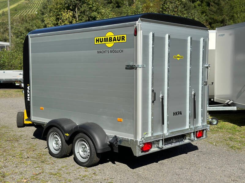 humbaur-design-motorradtransporter-alu-poly-01.jpg