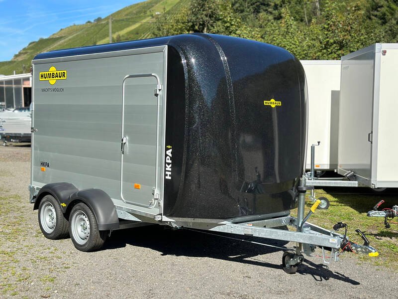 humbaur-design-motorradtransporter-alu-poly-02.jpg