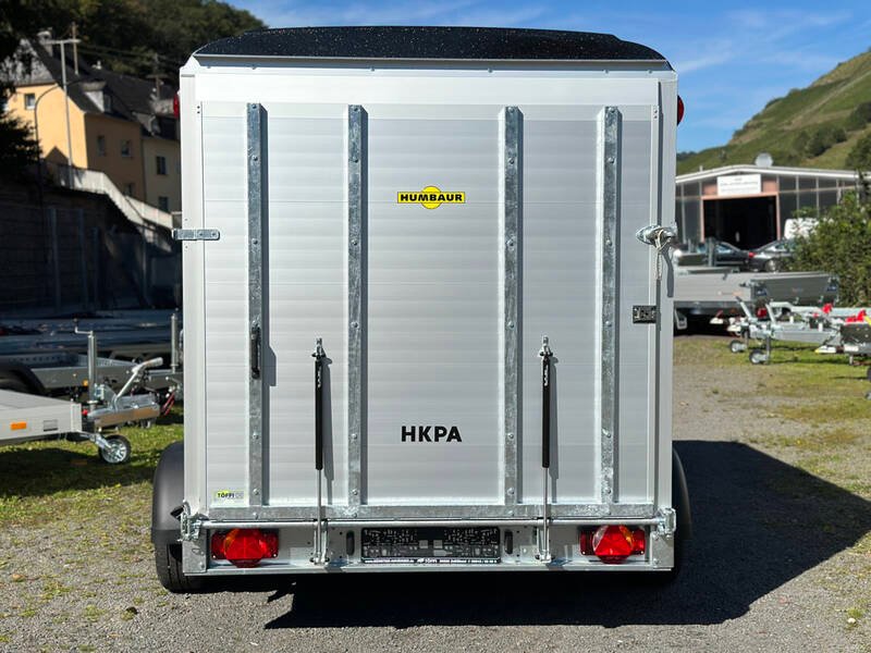 humbaur-design-motorradtransporter-alu-poly-14.jpg