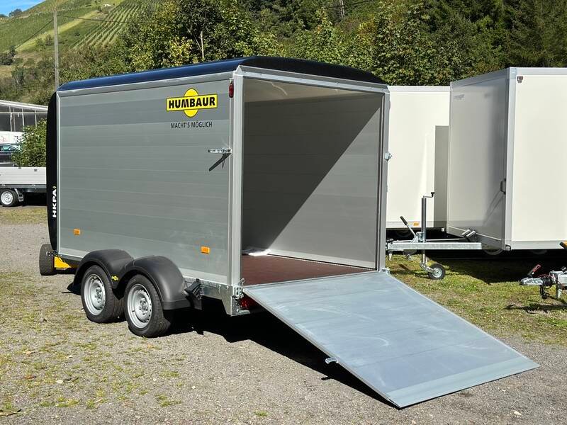 humbaur-design-motorradtransporter-alu-poly-17.jpg