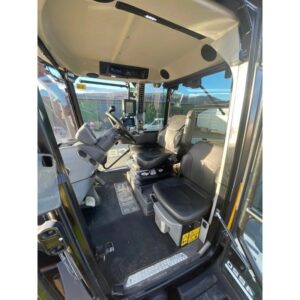 jcb-4220-fastrac-1-2.jpg