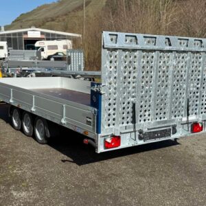 saris-tp-maschinentransporter-heckklappe-3.jpg