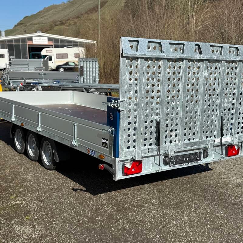 saris-tp-maschinentransporter-heckklappe-3.jpg